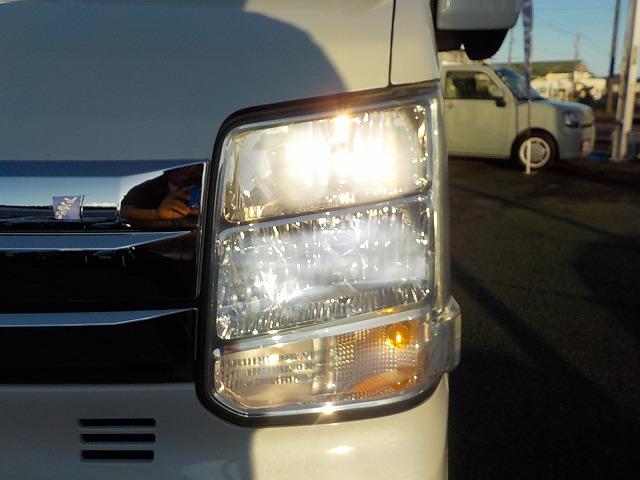 エブリイワゴン PZターボスペシャル☆標準ルーフ☆8型ナビ☆衝突軽減☆禁煙☆ 8インチナビ・DVD再生・BTooth・車内Wifi対応・Bカメラ・ETC・レーダーブレーキサポート・オートリトラウィンカーミラー・HIDオートライト・両パワスラ・オートステップ・スマートキー(16枚目)