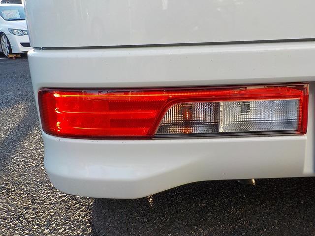 エブリイワゴン PZターボスペシャル☆標準ルーフ☆8型ナビ☆衝突軽減☆禁煙☆ 8インチナビ・DVD再生・BTooth・車内Wifi対応・Bカメラ・ETC・レーダーブレーキサポート・オートリトラウィンカーミラー・HIDオートライト・両パワスラ・オートステップ・スマートキー(29枚目)