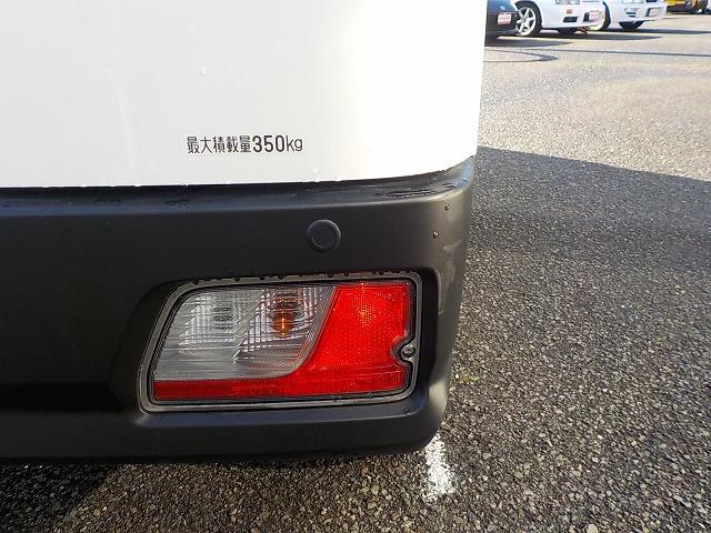 ハイゼットカーゴ DX☆軽減ブレーキ☆オートハイビーム☆ナビ☆ドラレコ☆ETC 専用ナビ☆AUX入力☆Bluetooth☆ETC☆ドラレコ☆スマートアシスト☆車線逸脱警報☆クリアランスソナー☆オートライト&オートハイビーム☆オーバーヘッドコンソール☆走行5.4万km☆試乗出来ます(29枚目)