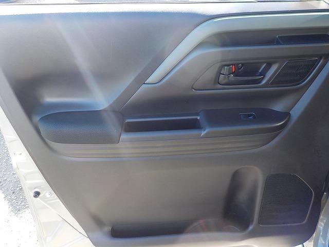 スペーシアギア ハイブリッドＸＺ☆スマフォ連携９型ナビ☆全方位カメラ☆禁煙☆　スマフォ連携９型ナビ・Ｉｐｏｄ接続・ＵＳＢ＆ＢＴｏｏｔｈ・ＨＤＭＩ・ＡｐｐｌｅＣａｒ・Ａｎｄｒｏｉｄオート・全方位カメラ・ＨＵＤ・ＥＴＣ・コーナーソナー・前席＆ハンドルヒーター・レーダークルーズ＆支援（77枚目）