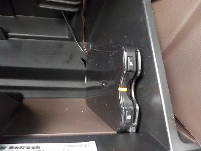 アルトラパンショコラ Ｘ　☆禁煙車☆純正革シート☆　ナビ☆Ｂｌｕｅｔｏｏｔｈ☆バックカメラ☆前後ドラレコ☆バックカメラ☆ＴＶ☆ＤＶＤ再生☆ＵＳＢ接続☆専用ベージュ革シート＆ステア☆キセノンオートライト☆スマートキー＆プッシュスタート☆試乗できます☆（62枚目）