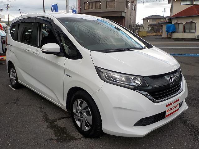 フリード＋ハイブリッド ハイブリッドＧ・ホンダセンシング　☆禁煙車☆　９インチナビ☆Ｂｌｕｅｔｏｏｔｈ☆バックカメラ☆ＡｐｐｌｅＣａｒＰｌａｙ☆ＥＴＣ☆両側電動スライドドア☆レーダークルーズ☆衝突軽減ブレーキ☆ハンドル支援☆ＬＥＤオートライト☆試乗できます（4枚目）