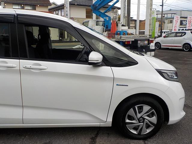 フリード＋ハイブリッド ハイブリッドＧ・ホンダセンシング　☆禁煙車☆　９インチナビ☆Ｂｌｕｅｔｏｏｔｈ☆バックカメラ☆ＡｐｐｌｅＣａｒＰｌａｙ☆ＥＴＣ☆両側電動スライドドア☆レーダークルーズ☆衝突軽減ブレーキ☆ハンドル支援☆ＬＥＤオートライト☆試乗できます（12枚目）