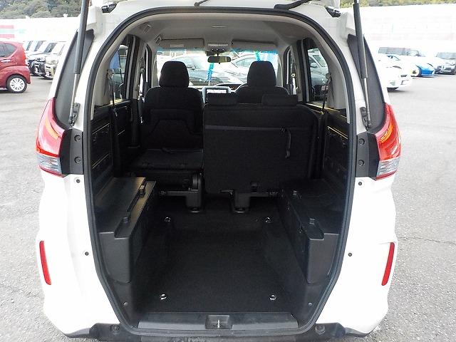 フリード＋ハイブリッド ハイブリッドＧ・ホンダセンシング　☆禁煙車☆　９インチナビ☆Ｂｌｕｅｔｏｏｔｈ☆バックカメラ☆ＡｐｐｌｅＣａｒＰｌａｙ☆ＥＴＣ☆両側電動スライドドア☆レーダークルーズ☆衝突軽減ブレーキ☆ハンドル支援☆ＬＥＤオートライト☆試乗できます（40枚目）