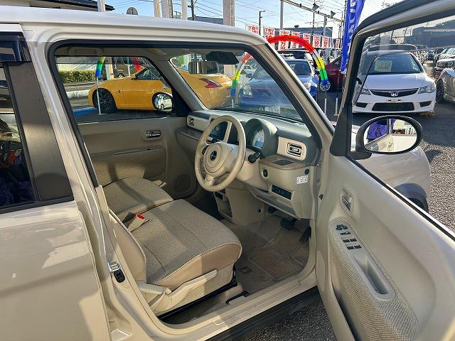 アルトラパン Ｓ　☆禁煙車☆ホワイトツートン☆レーダーブレーキサポート☆　純正オーディオ☆ＡＵＸ入力☆レーダーブレーキサポート☆パーキングソナー☆シートヒーター☆ＬＥＤオートライト＆オートハイビーム☆スマートキー＆プッシュスタート☆試乗できます（11枚目）