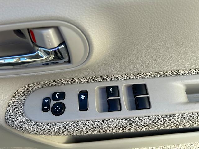 アルトラパン Ｓ　☆禁煙車☆ホワイトツートン☆レーダーブレーキサポート☆　純正オーディオ☆ＡＵＸ入力☆レーダーブレーキサポート☆パーキングソナー☆シートヒーター☆ＬＥＤオートライト＆オートハイビーム☆スマートキー＆プッシュスタート☆試乗できます（56枚目）