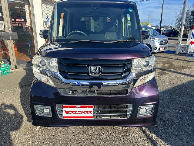 Ｎ－ＢＯＸカスタム ＳＳブラックスタイルパック☆ＣＴＢＡ☆後期モデル☆禁煙車☆　社外ナビ・ＤＶＤ再生・ＣＤ録音・Ｉｐｏｄ接続・ＵＳＢ＆ＢＴｏｏｔｈ・ＥＴＣ・前席＆ミラーヒーター・ＣＴＢＡ・オプション後席スライドシート付・ＨＩＤオートライト・車速連動ワイパー・後期型（4枚目）