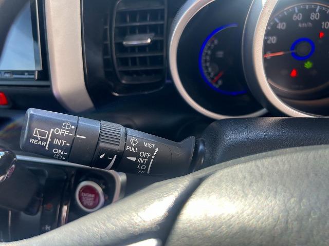 Ｎ－ＢＯＸカスタム ＳＳブラックスタイルパック☆ＣＴＢＡ☆後期モデル☆禁煙車☆　社外ナビ・ＤＶＤ再生・ＣＤ録音・Ｉｐｏｄ接続・ＵＳＢ＆ＢＴｏｏｔｈ・ＥＴＣ・前席＆ミラーヒーター・ＣＴＢＡ・オプション後席スライドシート付・ＨＩＤオートライト・車速連動ワイパー・後期型（15枚目）