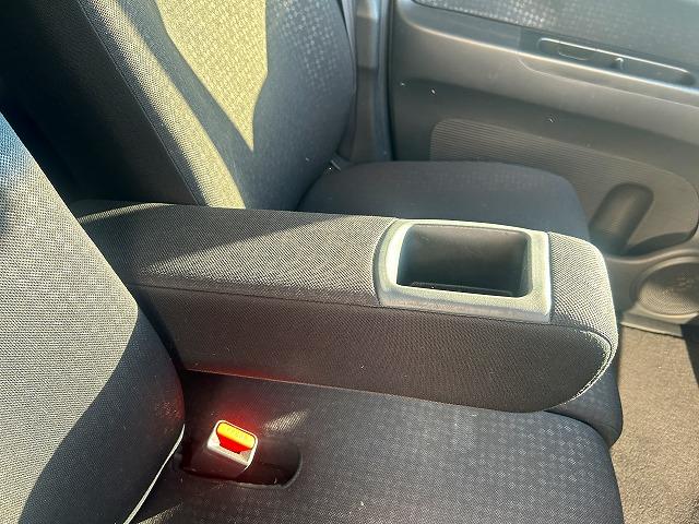 Ｎ－ＢＯＸカスタム ＳＳブラックスタイルパック☆ＣＴＢＡ☆後期モデル☆禁煙車☆　社外ナビ・ＤＶＤ再生・ＣＤ録音・Ｉｐｏｄ接続・ＵＳＢ＆ＢＴｏｏｔｈ・ＥＴＣ・前席＆ミラーヒーター・ＣＴＢＡ・オプション後席スライドシート付・ＨＩＤオートライト・車速連動ワイパー・後期型（36枚目）