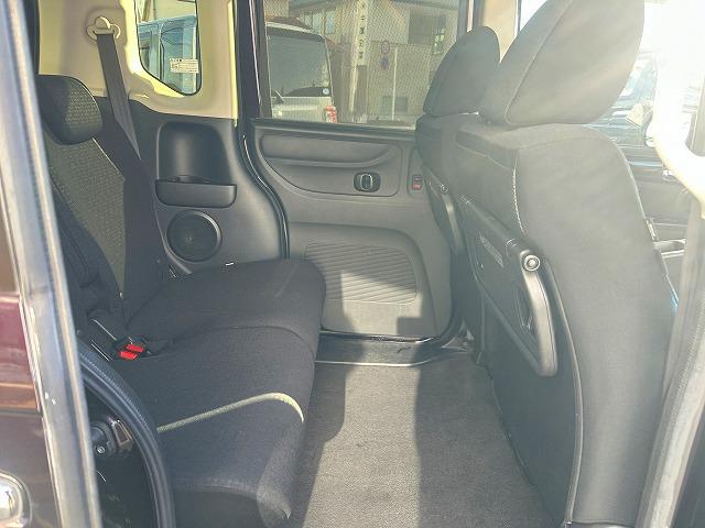 Ｎ－ＢＯＸカスタム ＳＳブラックスタイルパック☆ＣＴＢＡ☆後期モデル☆禁煙車☆　社外ナビ・ＤＶＤ再生・ＣＤ録音・Ｉｐｏｄ接続・ＵＳＢ＆ＢＴｏｏｔｈ・ＥＴＣ・前席＆ミラーヒーター・ＣＴＢＡ・オプション後席スライドシート付・ＨＩＤオートライト・車速連動ワイパー・後期型（39枚目）