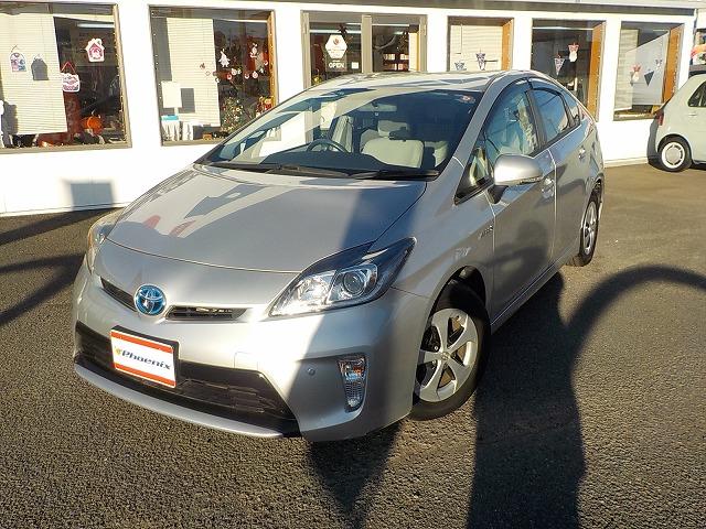 プリウス Ｓ　☆禁煙車☆ナビ☆ＥＴＣ☆バックカメラ☆　８インチナビ☆Ｂｌｕｅｔｏｏｔｈ☆バックカメラ☆フルセグＴＶ☆ＣＤ・ＤＶＤ・ＳＤ再生☆音楽録音☆ステアリモコン☆ビルトインＥＴＣ☆純正１５インチＡＷ☆キセノンオートライト☆クリアランスソナー☆試乗ＯＫ（4枚目）