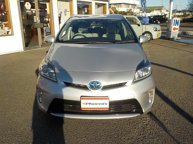 プリウス Ｓ　☆禁煙車☆ナビ☆ＥＴＣ☆バックカメラ☆　８インチナビ☆Ｂｌｕｅｔｏｏｔｈ☆バックカメラ☆フルセグＴＶ☆ＣＤ・ＤＶＤ・ＳＤ再生☆音楽録音☆ステアリモコン☆ビルトインＥＴＣ☆純正１５インチＡＷ☆キセノンオートライト☆クリアランスソナー☆試乗ＯＫ（5枚目）