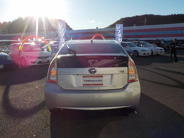 プリウス Ｓ　☆禁煙車☆ナビ☆ＥＴＣ☆バックカメラ☆　８インチナビ☆Ｂｌｕｅｔｏｏｔｈ☆バックカメラ☆フルセグＴＶ☆ＣＤ・ＤＶＤ・ＳＤ再生☆音楽録音☆ステアリモコン☆ビルトインＥＴＣ☆純正１５インチＡＷ☆キセノンオートライト☆クリアランスソナー☆試乗ＯＫ（9枚目）