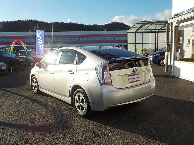 プリウス Ｓ　☆禁煙車☆ナビ☆ＥＴＣ☆バックカメラ☆　８インチナビ☆Ｂｌｕｅｔｏｏｔｈ☆バックカメラ☆フルセグＴＶ☆ＣＤ・ＤＶＤ・ＳＤ再生☆音楽録音☆ステアリモコン☆ビルトインＥＴＣ☆純正１５インチＡＷ☆キセノンオートライト☆クリアランスソナー☆試乗ＯＫ（10枚目）