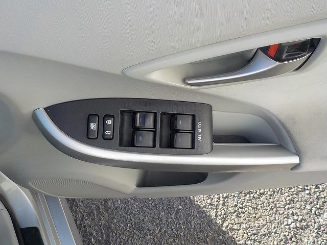 プリウス Ｓ　☆禁煙車☆ナビ☆ＥＴＣ☆バックカメラ☆　８インチナビ☆Ｂｌｕｅｔｏｏｔｈ☆バックカメラ☆フルセグＴＶ☆ＣＤ・ＤＶＤ・ＳＤ再生☆音楽録音☆ステアリモコン☆ビルトインＥＴＣ☆純正１５インチＡＷ☆キセノンオートライト☆クリアランスソナー☆試乗ＯＫ（32枚目）