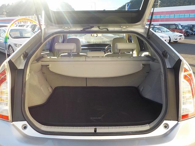 プリウス Ｓ　☆禁煙車☆ナビ☆ＥＴＣ☆バックカメラ☆　８インチナビ☆Ｂｌｕｅｔｏｏｔｈ☆バックカメラ☆フルセグＴＶ☆ＣＤ・ＤＶＤ・ＳＤ再生☆音楽録音☆ステアリモコン☆ビルトインＥＴＣ☆純正１５インチＡＷ☆キセノンオートライト☆クリアランスソナー☆試乗ＯＫ（38枚目）