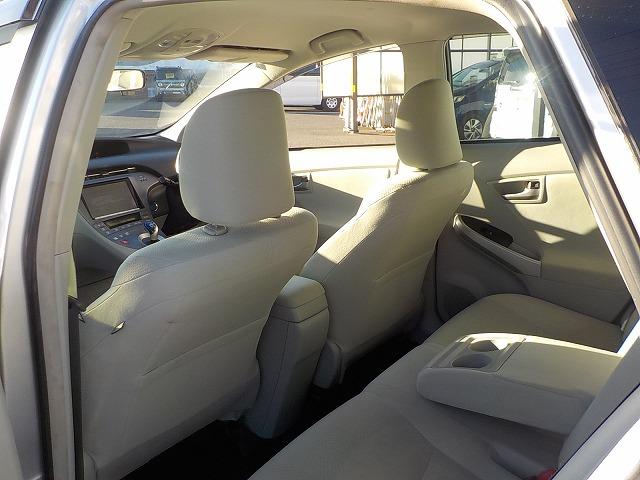 プリウス Ｓ　☆禁煙車☆ナビ☆ＥＴＣ☆バックカメラ☆　８インチナビ☆Ｂｌｕｅｔｏｏｔｈ☆バックカメラ☆フルセグＴＶ☆ＣＤ・ＤＶＤ・ＳＤ再生☆音楽録音☆ステアリモコン☆ビルトインＥＴＣ☆純正１５インチＡＷ☆キセノンオートライト☆クリアランスソナー☆試乗ＯＫ（43枚目）