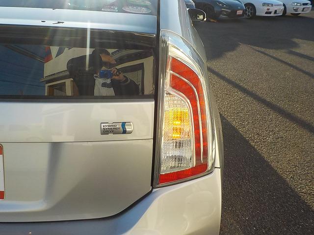 プリウス Ｓ　☆禁煙車☆ナビ☆ＥＴＣ☆バックカメラ☆　８インチナビ☆Ｂｌｕｅｔｏｏｔｈ☆バックカメラ☆フルセグＴＶ☆ＣＤ・ＤＶＤ・ＳＤ再生☆音楽録音☆ステアリモコン☆ビルトインＥＴＣ☆純正１５インチＡＷ☆キセノンオートライト☆クリアランスソナー☆試乗ＯＫ（66枚目）