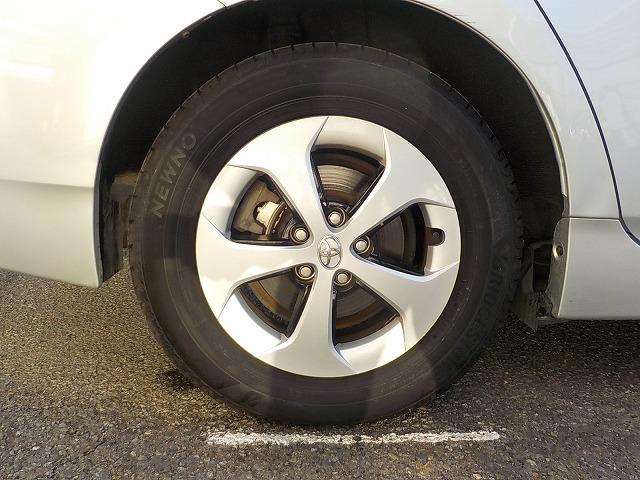 プリウス Ｓ　☆禁煙車☆ナビ☆ＥＴＣ☆バックカメラ☆　８インチナビ☆Ｂｌｕｅｔｏｏｔｈ☆バックカメラ☆フルセグＴＶ☆ＣＤ・ＤＶＤ・ＳＤ再生☆音楽録音☆ステアリモコン☆ビルトインＥＴＣ☆純正１５インチＡＷ☆キセノンオートライト☆クリアランスソナー☆試乗ＯＫ（74枚目）