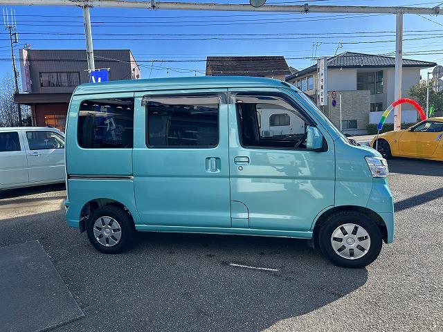 ピクシスバン クルーズターボＳＡ３☆ナビＥＴＣ☆走行４．３万☆試乗出来ます　ターボ☆軽減ブレーキ☆ナビ☆バックカメラ☆Ｂｌｕｅｔｏｏｔｈ☆ＥＴＣ☆電動格納ドアミラー☆スマートキー☆プッシュスタート☆コーナーソナー☆ＬＥＤライト☆オーバーヘッドシェルフ☆走行４．３万ｋ☆試乗ＯＫ（6枚目）