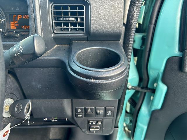 ピクシスバン クルーズターボＳＡ３☆ナビＥＴＣ☆走行４．３万☆試乗出来ます　ターボ☆軽減ブレーキ☆ナビ☆バックカメラ☆Ｂｌｕｅｔｏｏｔｈ☆ＥＴＣ☆電動格納ドアミラー☆スマートキー☆プッシュスタート☆コーナーソナー☆ＬＥＤライト☆オーバーヘッドシェルフ☆走行４．３万ｋ☆試乗ＯＫ（16枚目）