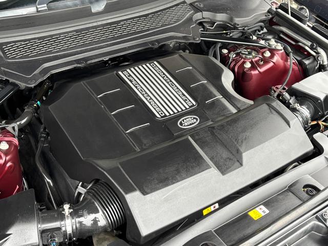 レンジローバー ヴォーグ　ＡＣＣ・衝突軽減ブレーキ・レーンアシスト・ブラインドスポット警告・パノラマミックルーフ・メリディアンサウンド・黒革シート・純正ナビ・ステアリングヒーター・純正ＯＰ２０インチアルミ・ＥＴＣ・ＨＩＤライト（50枚目）