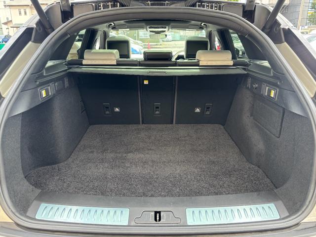 レンジローバーヴェラール R ダイナミック HSE 380PS パーフォレイデッドウインザーレザーオイスター/エボニーシート・Meridianシグネイチャーリファレンスサウンドシステム・8インチインテリアシートエンターテイメント・コンストラストルーフ・エアサス(42枚目)