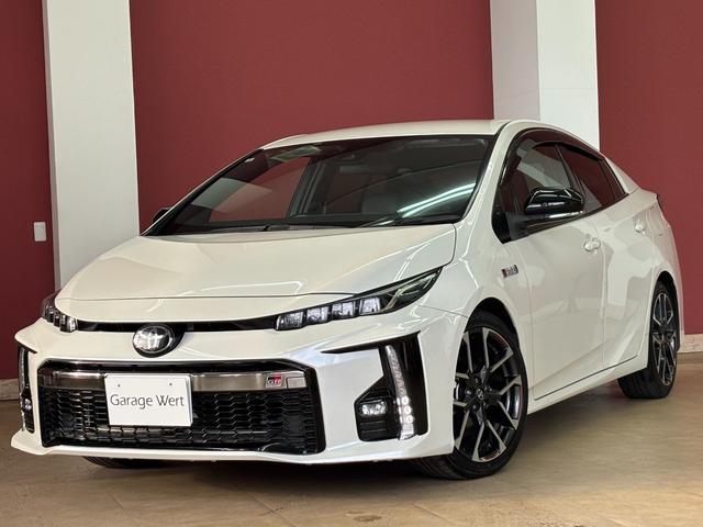 プリウスＰＨＶ Ｓ　ＧＲスポーツ　トヨタセーフティセンス・ハーフレザーシート・シートヒーター・地デジ付き純正ナビ・バックカメラ・スマートキー・１８インチアルミ・ＥＴＣ２．０・ＬＥＤヘッドライト（9枚目）