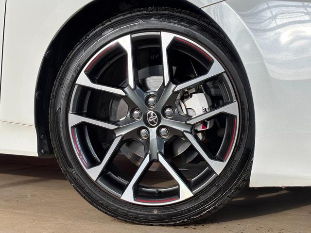 プリウスＰＨＶ Ｓ　ＧＲスポーツ　トヨタセーフティセンス・ハーフレザーシート・シートヒーター・地デジ付き純正ナビ・バックカメラ・スマートキー・１８インチアルミ・ＥＴＣ２．０・ＬＥＤヘッドライト（44枚目）