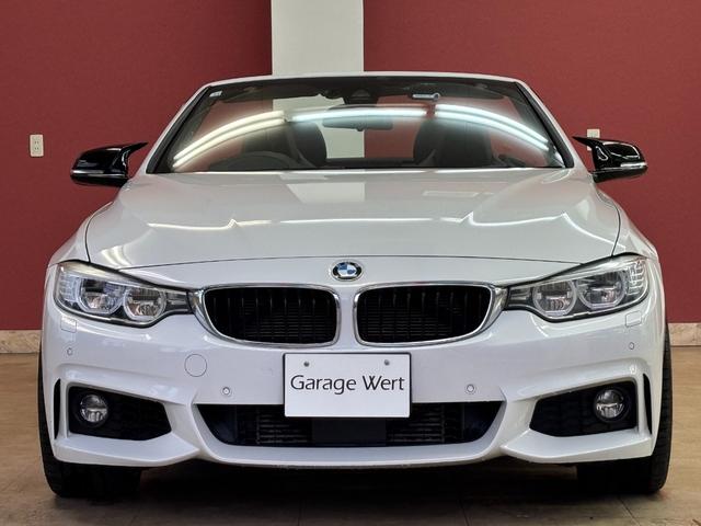 ４シリーズ ４３５ｉカブリオレ　Ｍスポーツ　ＡＣＣ・衝突軽減ブレーキ・レーンアシスト・黒革シート・カープレイ対応後期ＭＩＮＩ用ＮＢＴＥＶＯナビ・バックカメラ・ＨＵＤ・社外２０インチアルミ・社外マフラー・ＥＴＣ・ＬＥＤヘッドライト（2枚目）