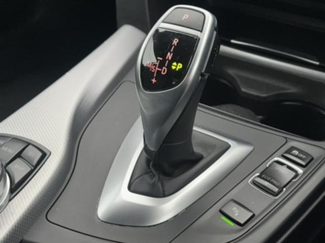 ４シリーズ ４３５ｉカブリオレ　Ｍスポーツ　ＡＣＣ・衝突軽減ブレーキ・レーンアシスト・黒革シート・カープレイ対応後期ＭＩＮＩ用ＮＢＴＥＶＯナビ・バックカメラ・ＨＵＤ・社外２０インチアルミ・社外マフラー・ＥＴＣ・ＬＥＤヘッドライト（26枚目）