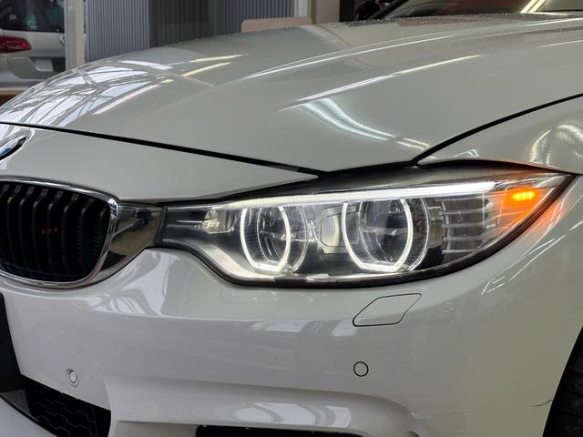 ４シリーズ ４３５ｉカブリオレ　Ｍスポーツ　ＡＣＣ・衝突軽減ブレーキ・レーンアシスト・黒革シート・カープレイ対応後期ＭＩＮＩ用ＮＢＴＥＶＯナビ・バックカメラ・ＨＵＤ・社外２０インチアルミ・社外マフラー・ＥＴＣ・ＬＥＤヘッドライト（45枚目）