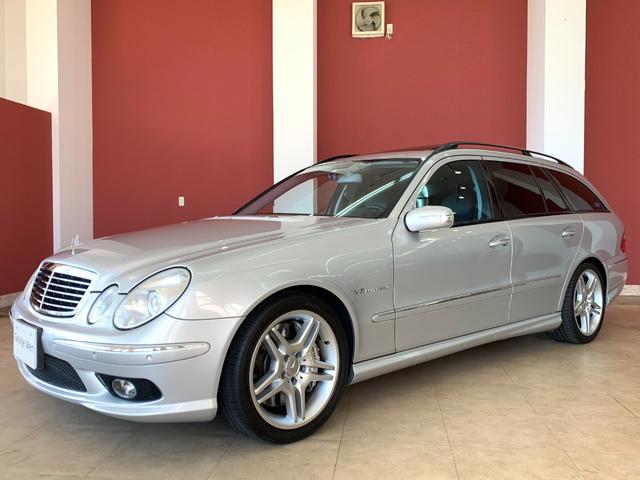 Ｅ５５　ＡＭＧ　ステーションワゴン　左ハンドル・黒ナッパレザーシート・地デジ付きナビ・パーキングセンサー・サンルーフ・電動リアゲート・ＥＴＣ・ＨＩＤライト(7枚目)