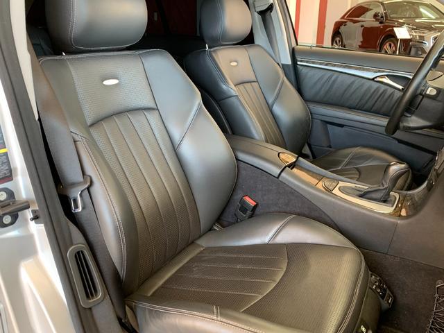 Ｅクラスステーションワゴン Ｅ５５　ＡＭＧ　ステーションワゴン　左ハンドル・黒ナッパレザーシート・地デジ付きナビ・パーキングセンサー・サンルーフ・電動リアゲート・ＥＴＣ・ＨＩＤライト（15枚目）
