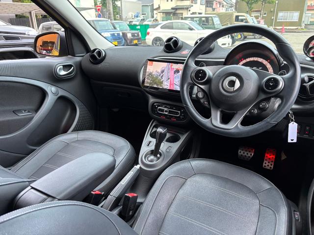 スマートフォーフォー ＢＲＡＢＵＳ　スポーツ　衝突軽減ブレーキ・レーンアシスト・クルーズコントロール・黒革シート・パナソニック９インチフローティングナビ・バックカメラ・パーキングセンサー・キーレス・アイドリングストップ・３６０度ドラレコ・ＥＴＣ（24枚目）
