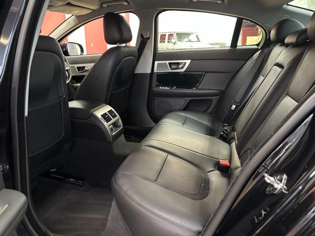 ＸＦ ブラックパックリミテッド　１００台限定車・ブラックパック・ブラックパック専用２０インチアルミ・黒革シート・地デジ付き純正ナビ・バックカメラ・スマートキー・ＥＴＣ・ＨＩＤライト（21枚目）