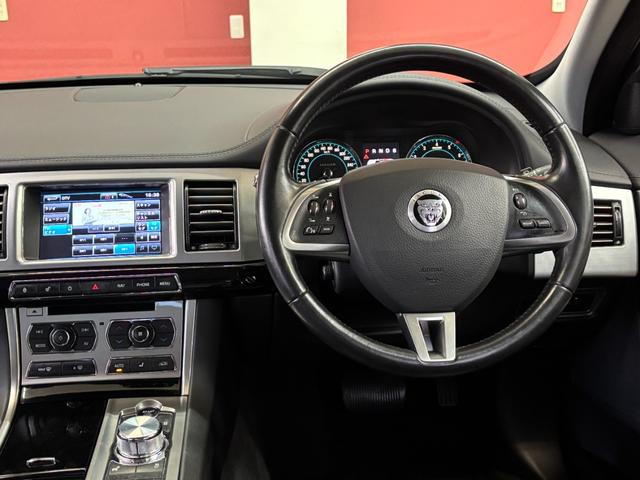 ＸＦ ブラックパックリミテッド　１００台限定車・ブラックパック・ブラックパック専用２０インチアルミ・黒革シート・地デジ付き純正ナビ・バックカメラ・スマートキー・ＥＴＣ・ＨＩＤライト（25枚目）