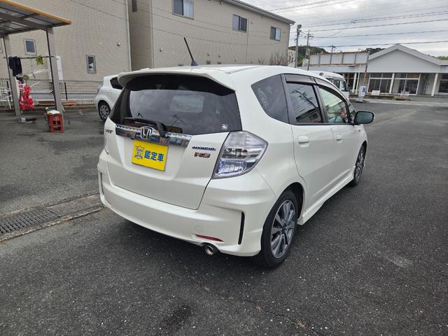 フィットハイブリッド ＲＳ（7枚目）