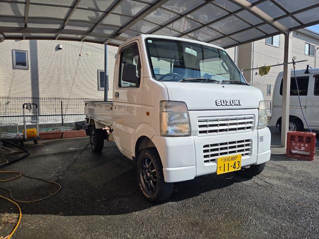 キャリイトラック 　軽トラ　ＭＴ５速　三方開き　エアコン　パワーステアリング（2枚目）