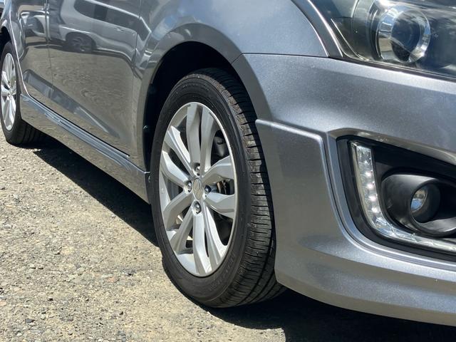 スイフト RS 5速マニュアル ディスチャージライト ナビ バックカメラ ETC スマートキー プッシュスタート アルミホイール 5MT 1年走行距離無制限保証付・ロ-ドサ-ビス付(7枚目)