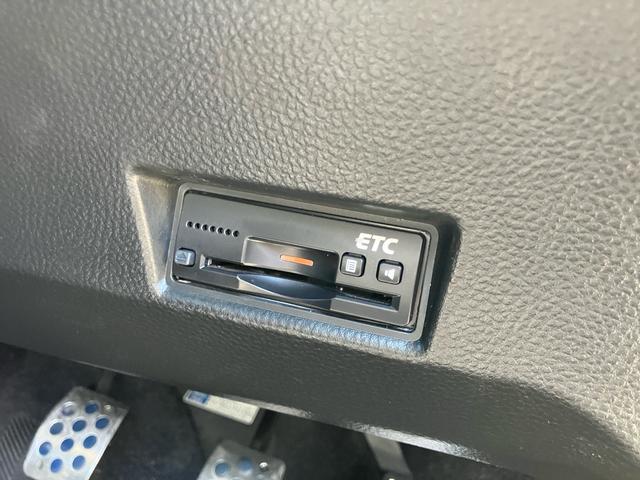 スイフト RS 5速マニュアル ディスチャージライト ナビ バックカメラ ETC スマートキー プッシュスタート アルミホイール 5MT 1年走行距離無制限保証付・ロ-ドサ-ビス付(34枚目)