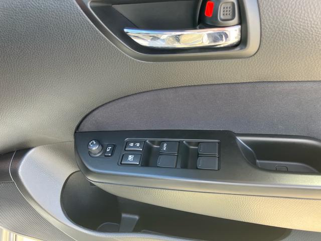 スイフト RS 5速マニュアル ディスチャージライト ナビ バックカメラ ETC スマートキー プッシュスタート アルミホイール 5MT 1年走行距離無制限保証付・ロ-ドサ-ビス付(39枚目)