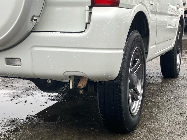 ジムニー ランドベンチャー オートマ 4WD ターボ タイヤ4本新品 専用シート アルミホイール シートヒーター キーレスエントリー 1年走行距離無制限保証付・ロ-ドサ-ビス付(13枚目)