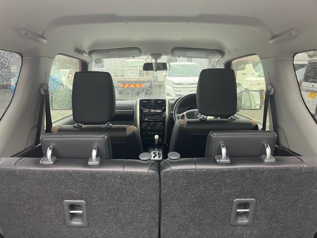 ジムニー ランドベンチャー オートマ 4WD ターボ タイヤ4本新品 専用シート アルミホイール シートヒーター キーレスエントリー 1年走行距離無制限保証付・ロ-ドサ-ビス付(15枚目)