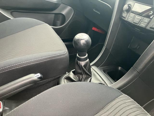 スイフト ＲＳ　５速マニュアル　５ＭＴ　走行６．２万キロ　ＥＴＣ　スマートキー　プッシュスタート　１年走行距離無制限保証付・ロ－ドサ－ビス付（26枚目）