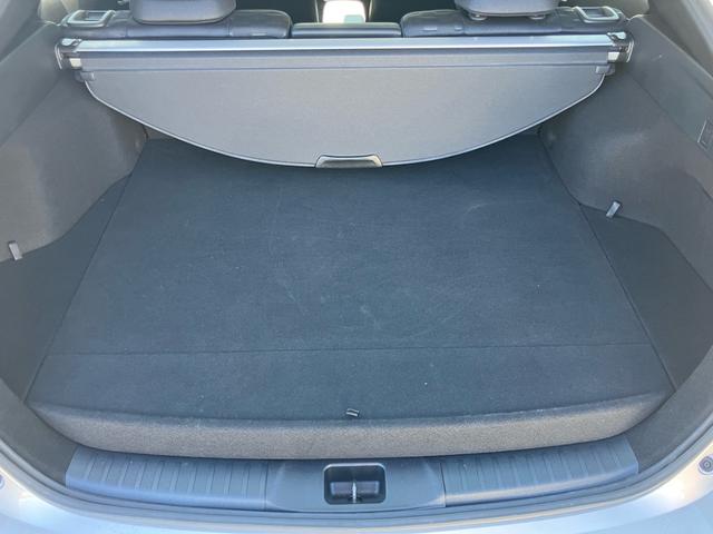 プリウスＰＨＶ Ｓナビパッケージ　純正ナビ　バックカメラ　ＥＴＣ　ＬＥＤヘッドライト　スマートキー　プッシュスタート　１年走行距離無制限保証付・ロ－ドサ－ビス付（17枚目）