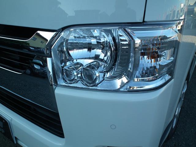 ハイエースバン DX GLパッケージ 登録済み未使用車・LEDヘッドライト・バックカメラ・デジタルインナーミラー・イージークローザー・助手席エアバック(7枚目)