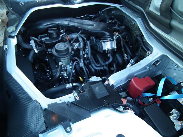 ハイエースバン DX GLパッケージ 登録済み未使用車・LEDヘッドライト・バックカメラ・デジタルインナーミラー・イージークローザー・助手席エアバック(30枚目)