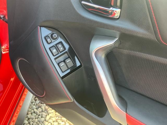 86 GT 6速マニュアル TRDエアロ TRDマフラー ブレンボキャリパー前後 テイン車高調 18インチAW ナビ バックカメラ ETC LEDヘッドライト 1年走行距離無制限保証付・ロ-ドサ-ビス付(44枚目)