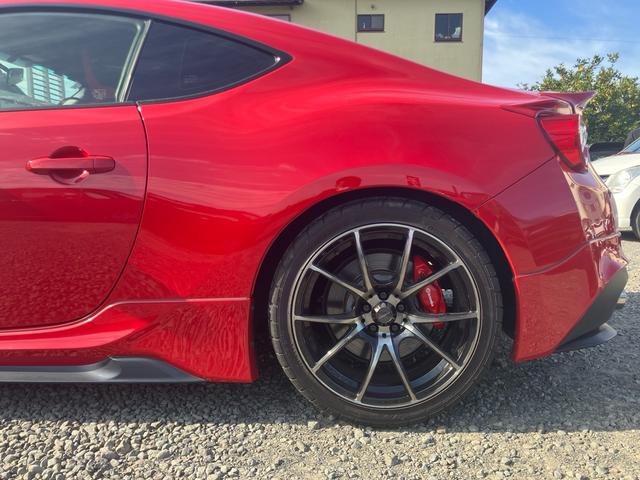 86 GT 6速マニュアル TRDエアロ TRDマフラー ブレンボキャリパー前後 テイン車高調 18インチAW ナビ バックカメラ ETC LEDヘッドライト 1年走行距離無制限保証付・ロ-ドサ-ビス付(57枚目)